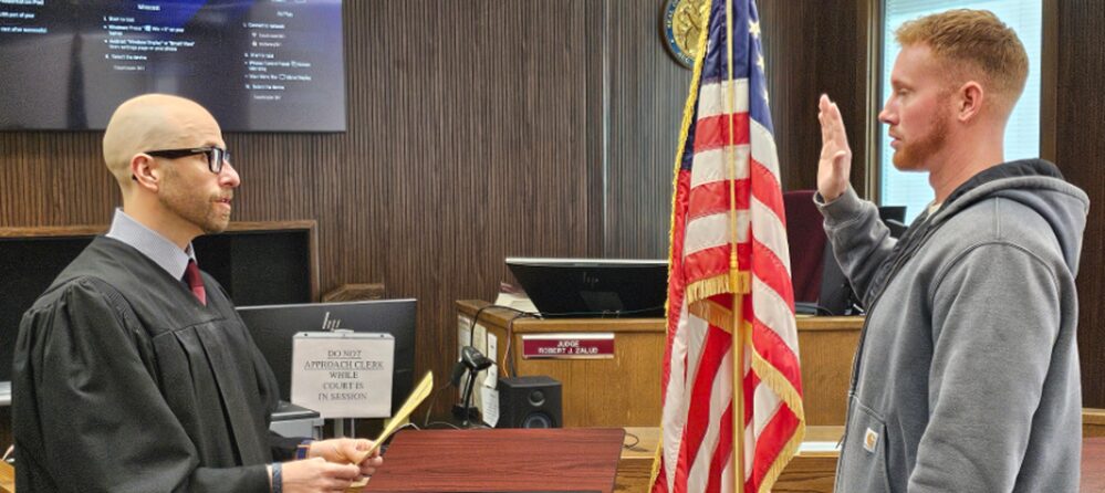 Bussenger, Kyle swearing in