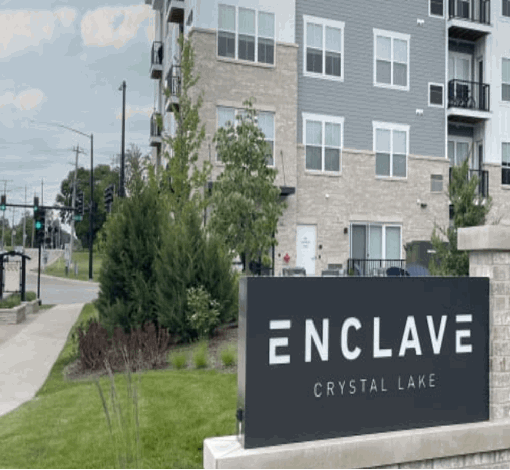 Enclave Apt corner