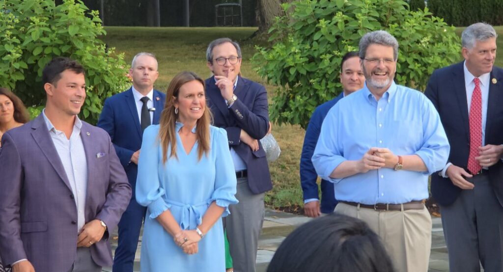 Huckabee Sanders event 3