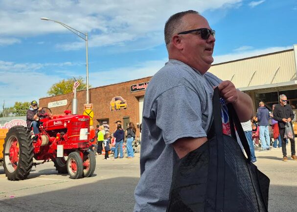 Mohr Marengo parade
