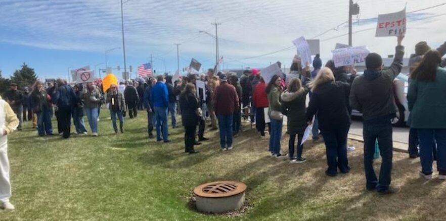 No King 3-28 McH crowd 1