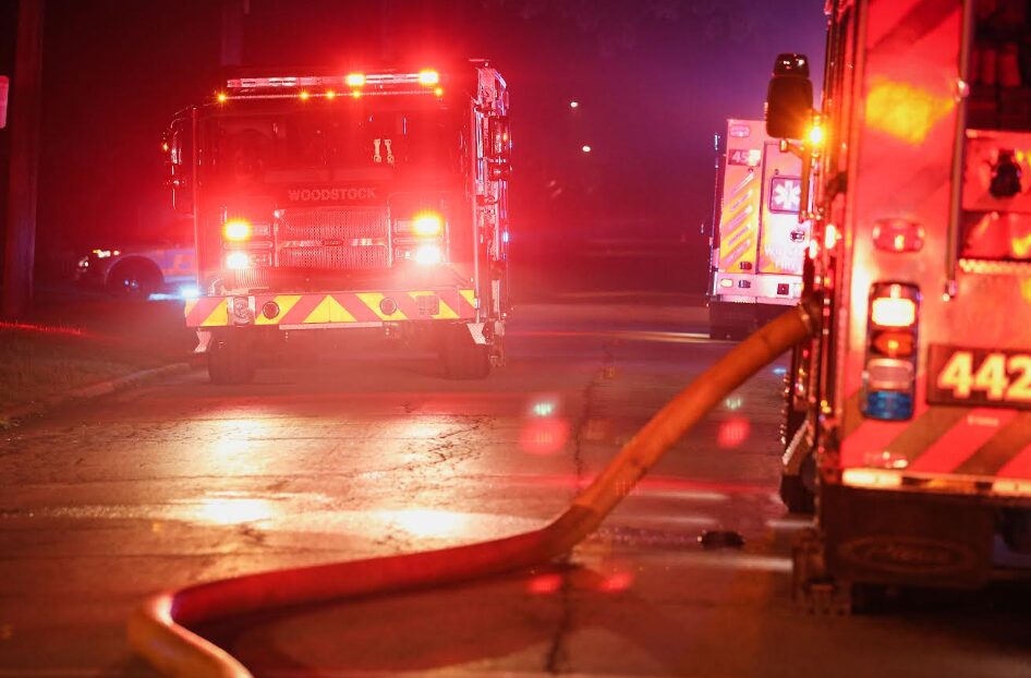 Wdstk Firetrucks + hose night